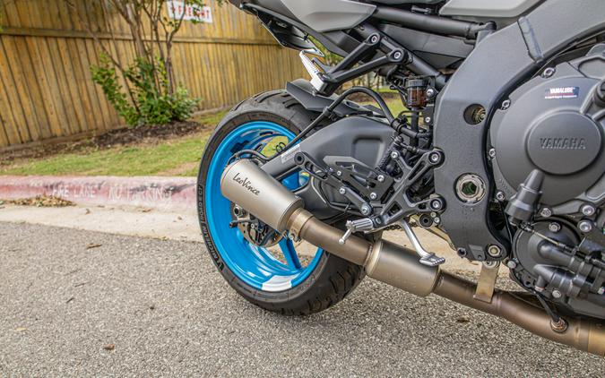 2025 YAMAHA MT-10
