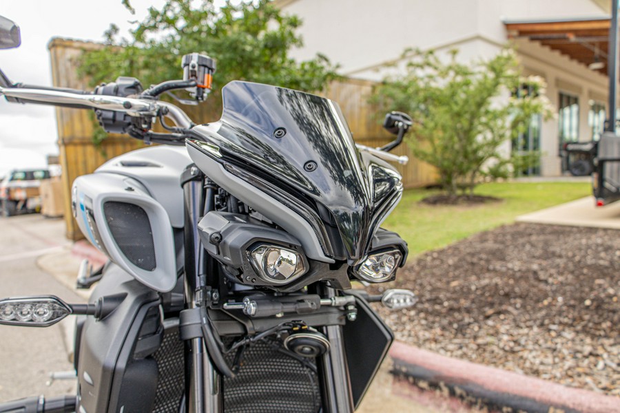 2025 YAMAHA MT-10