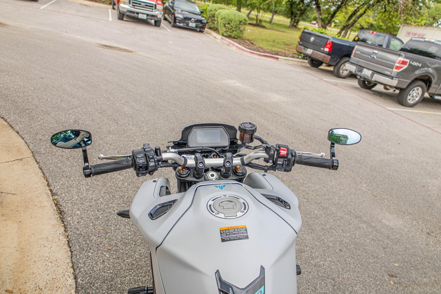 2025 YAMAHA MT-10