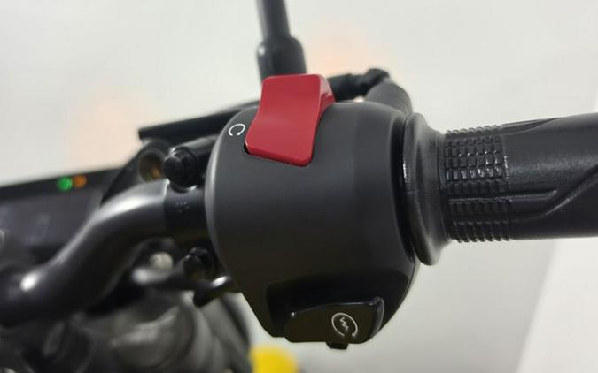 2025 Honda CB300R