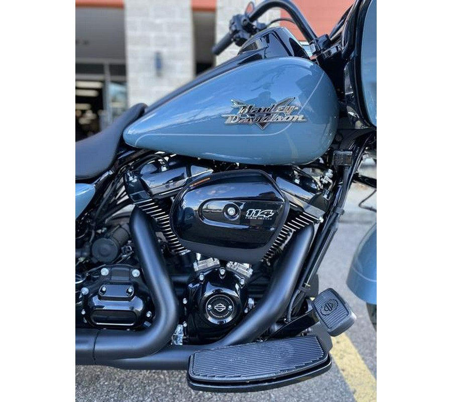 2024 Harley-Davidson® FLTRT - Road Glide® 3