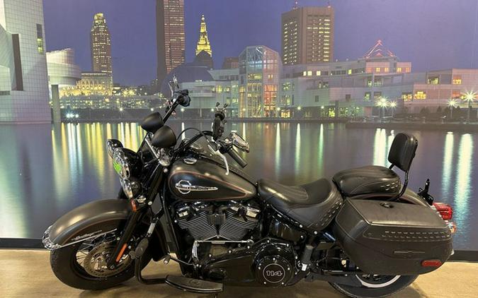 2018 Harley-Davidson FLHCS - Softail Heritage Classic 114