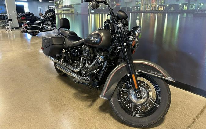 2018 Harley-Davidson FLHCS - Softail Heritage Classic 114