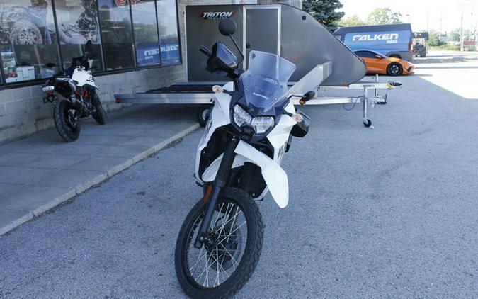 2025 Kawasaki KLR 650 Pearl Crystal WhiteMetallic Carbon Gray
