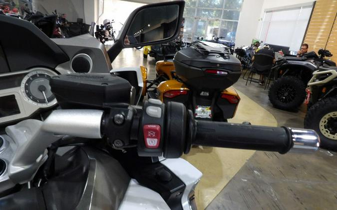 2018 BMW K 1600 GTL Light White Premium 1600 GTL Ebony Metallic