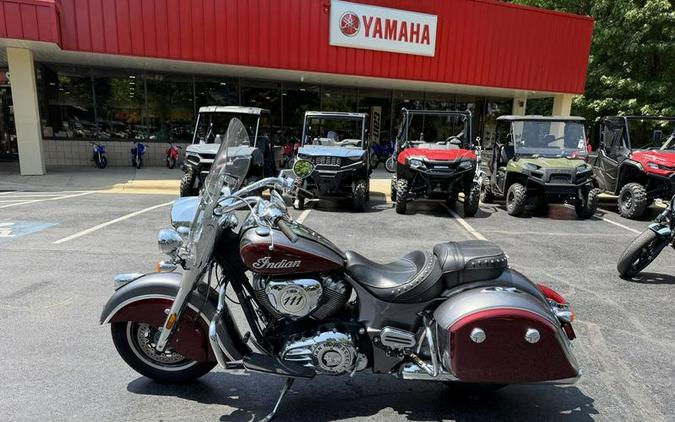 2017 Indian Motorcycle® Springfield™ Indian Motorcycle® Red