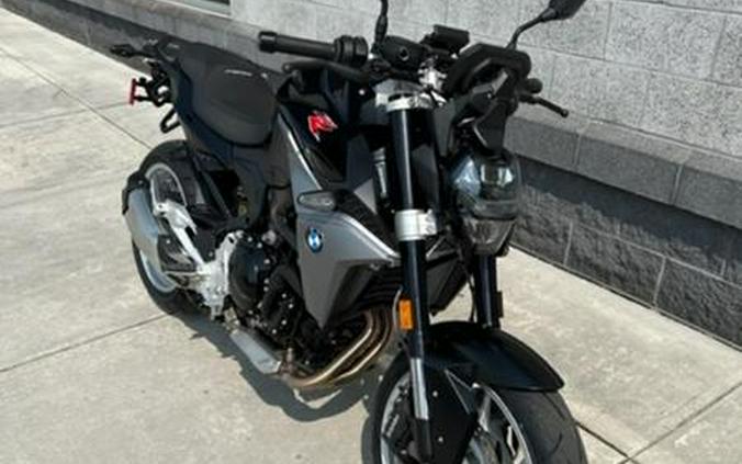 2023 BMW F 900 R Sport