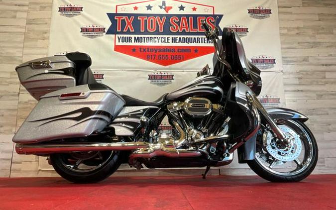 2015 Harley-Davidson Street Glide CVO