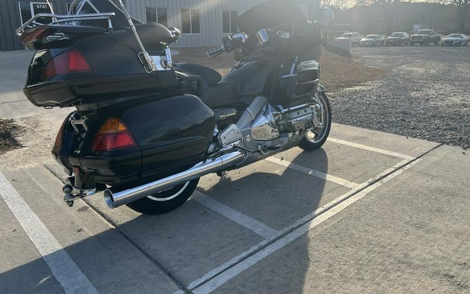 2001 HONDA GOLDWING - A001853