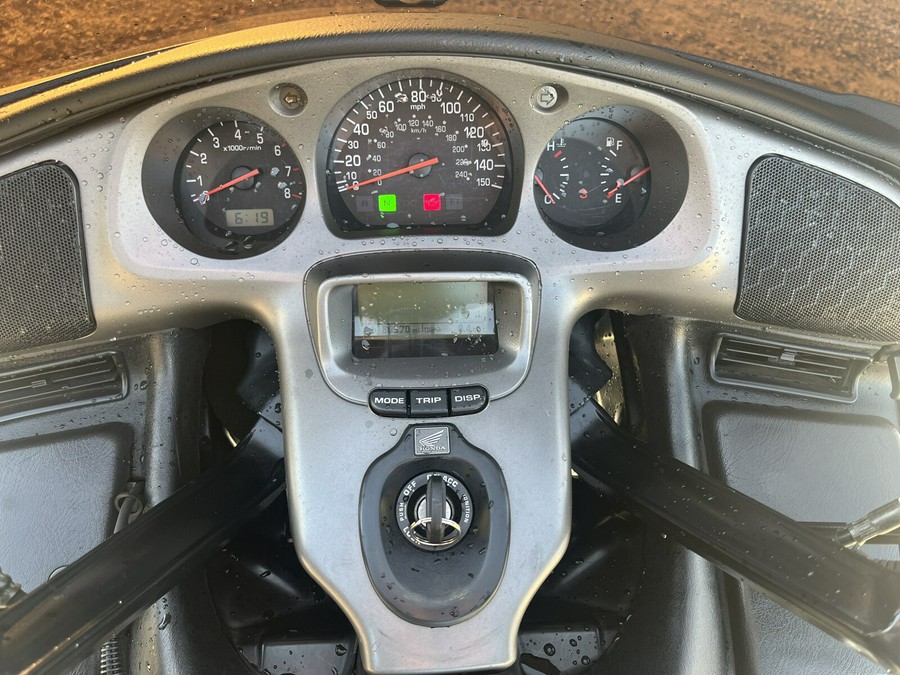 2001 HONDA GOLDWING - A001853