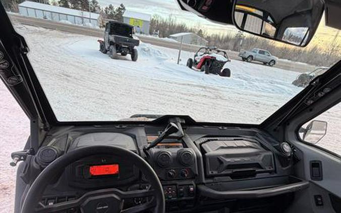 2022 Can-Am Defender XT HD9
