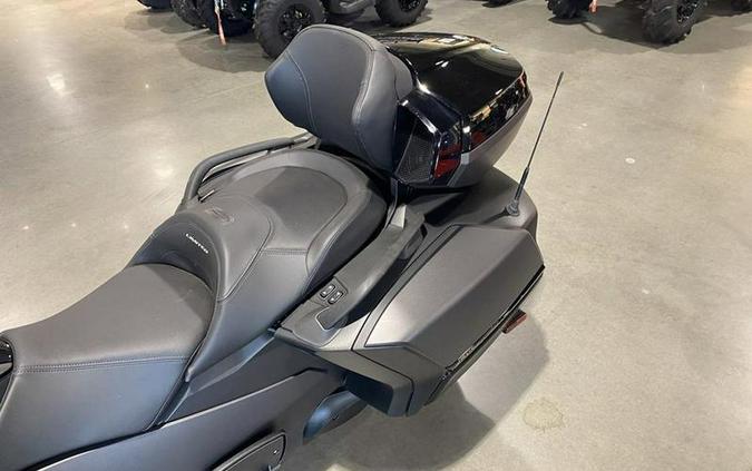 2023 Can-Am® Spyder RT Limited Dark Wheels