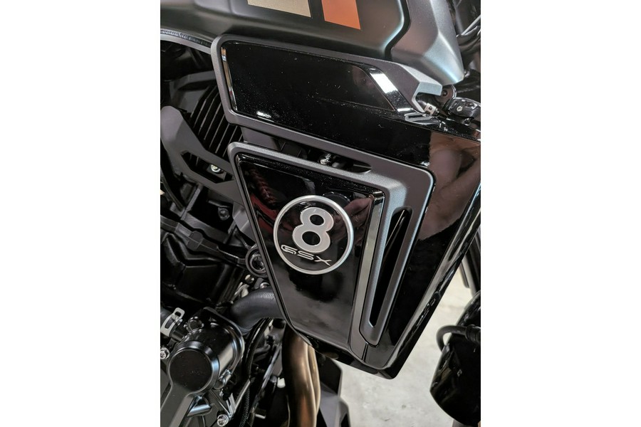 2026 Suzuki GSX -8TT