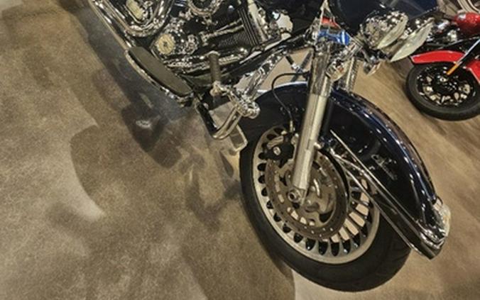 2013 Harley-Davidson FLHTC - Electra Glide Classic