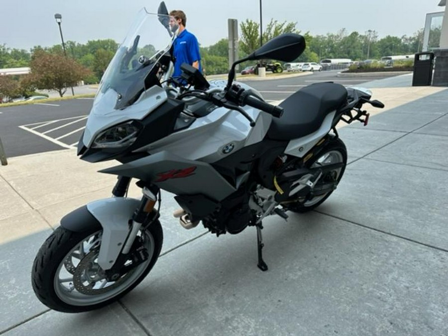 2023 BMW F 900 XR Sport