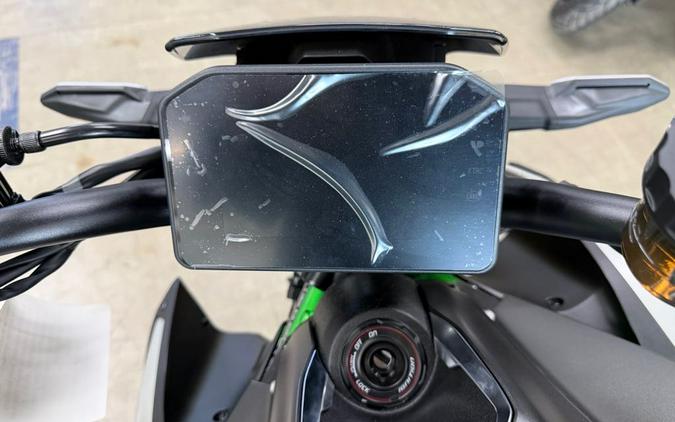 2026 Kawasaki Z900 SE ABS