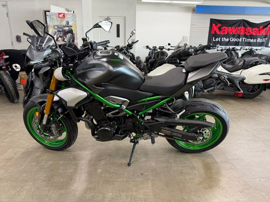 2026 Kawasaki Z900 SE ABS