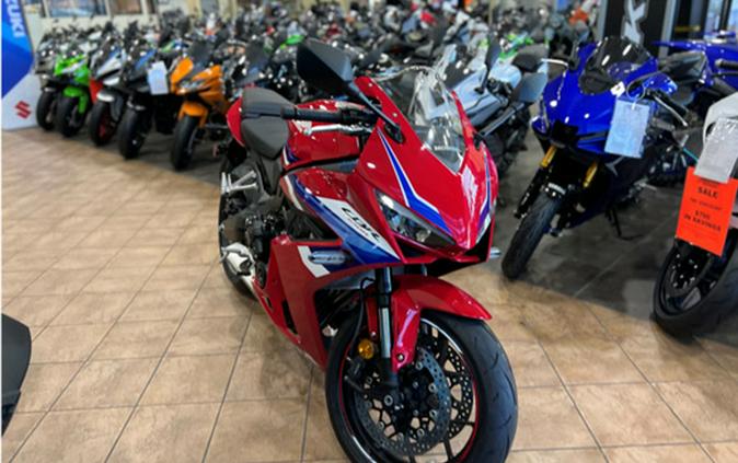 2026 Honda CBR650R E-Clutch