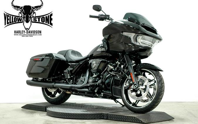 2026 Harley-Davidson® Road Glide® Vivid Black Black Trim