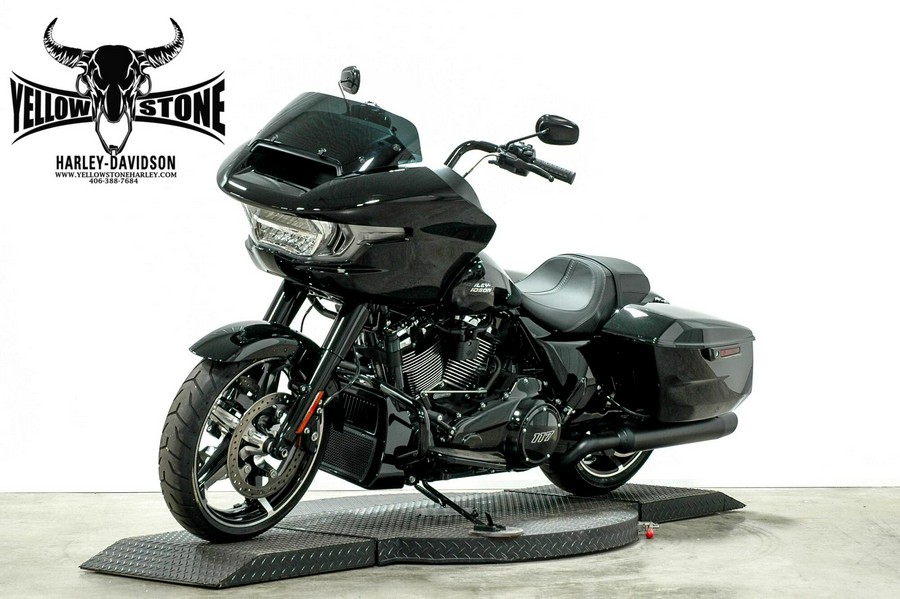 2026 Harley-Davidson® Road Glide® Vivid Black Black Trim