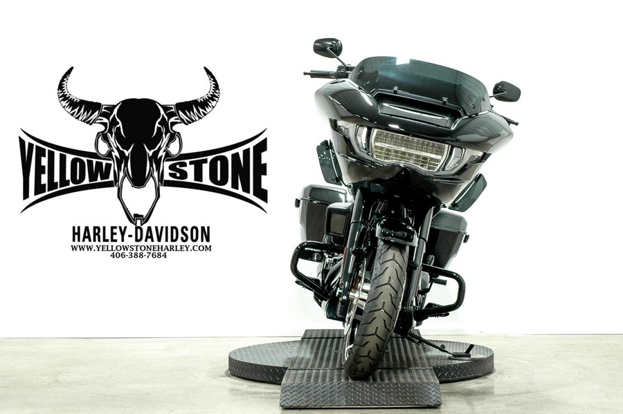 2026 Harley-Davidson® Road Glide® Vivid Black Black Trim
