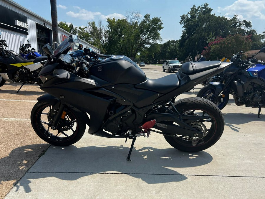 2017 Yamaha YZFR3AHB