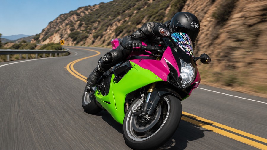 2018 SUZUKI GSX-R750 - F100587