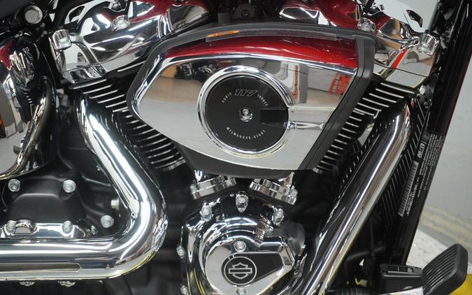 2026 Harley-Davidson® Breakout® Blood Orange Chrome Trim