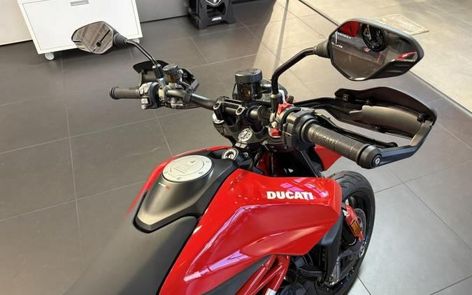 2025 Ducati Hypermotard 950 Ducati Red