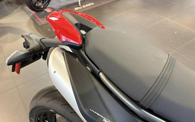 2025 Ducati Hypermotard 950 Ducati Red
