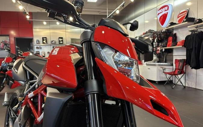 2025 Ducati Hypermotard 950 Ducati Red