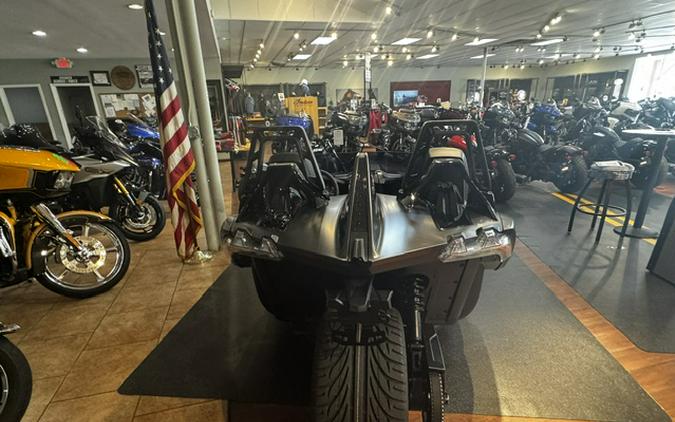 2026 Polaris Slingshot® R Manual