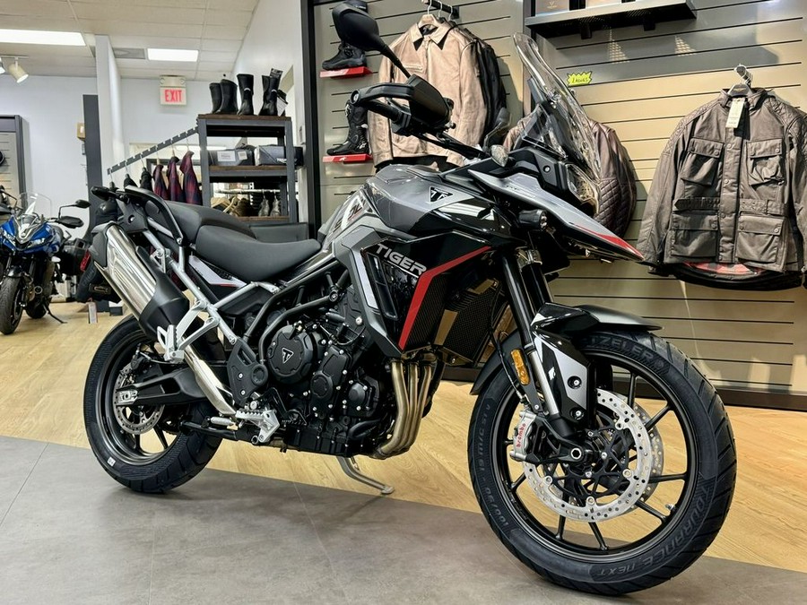 2024 Triumph Tiger 900 GT Pro Graphite / Sapphire Black