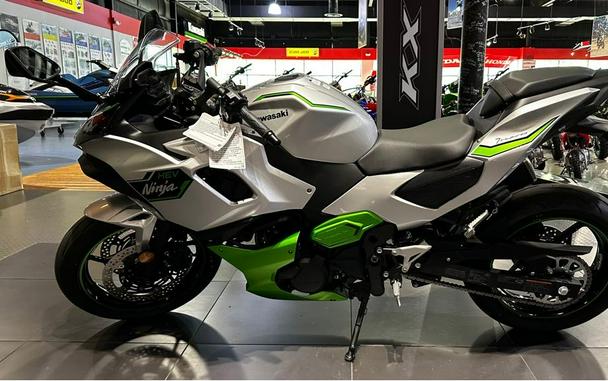 2024 Kawasaki Ninja® 7 Hybrid ABS