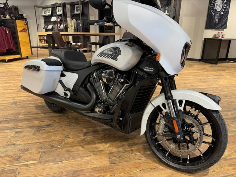 2025 Indian Chieftain PowerPlus Dark Horse w/PowerBand Audio