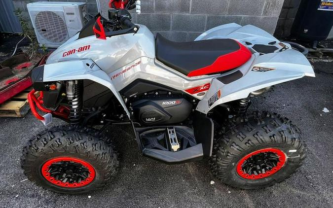 2022 Can-Am® Renegade X xc 1000R Chalk Gray & Magma Red