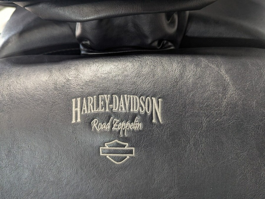 2011 Harley-Davidson® Tri Glide™ Ultra Classic® Exclusive - Arctic White - Shrine