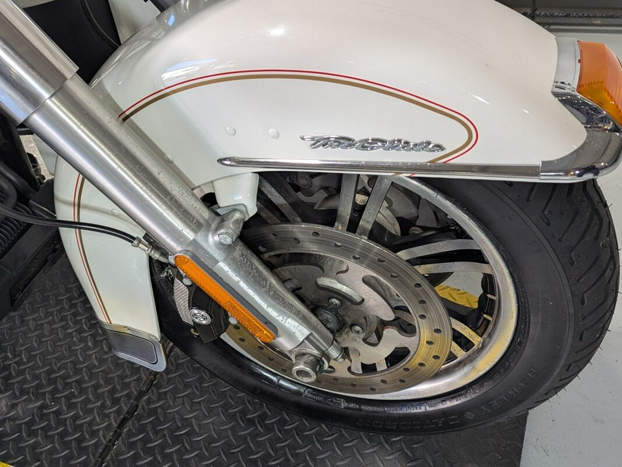 2011 Harley-Davidson® Tri Glide™ Ultra Classic® Exclusive - Arctic White - Shrine