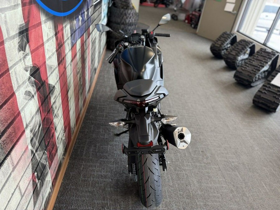 2026 Kawasaki Ninja® 500