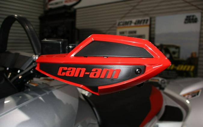 2026 Can-Am Renegade X mr 1000 R Hyper Silver & Legion Red