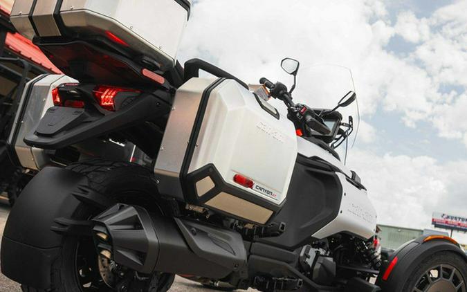 2025 Can-Am Canyon? XT