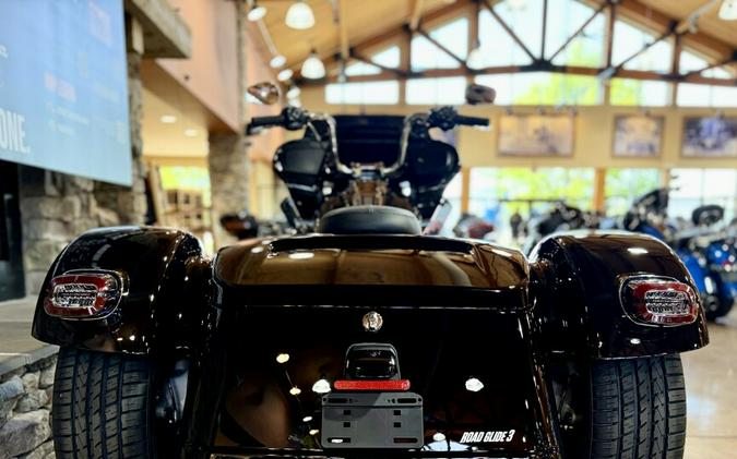 2026 FLTRT - Road Glide 3