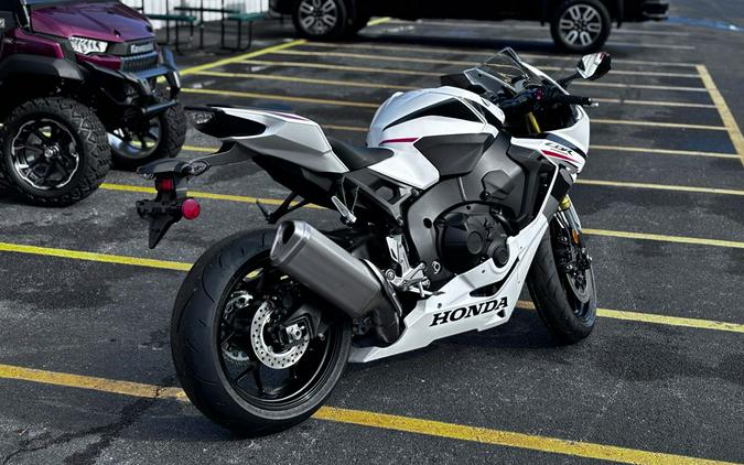 2026 Honda CBR1000RR Base