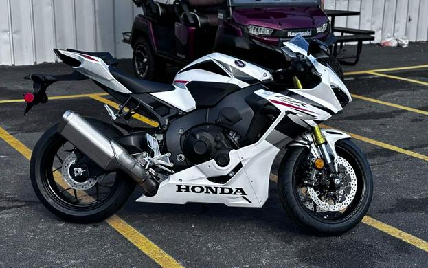 2026 Honda CBR1000RR Base