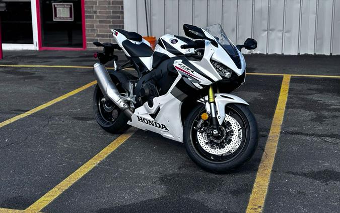 2026 Honda CBR1000RR Base