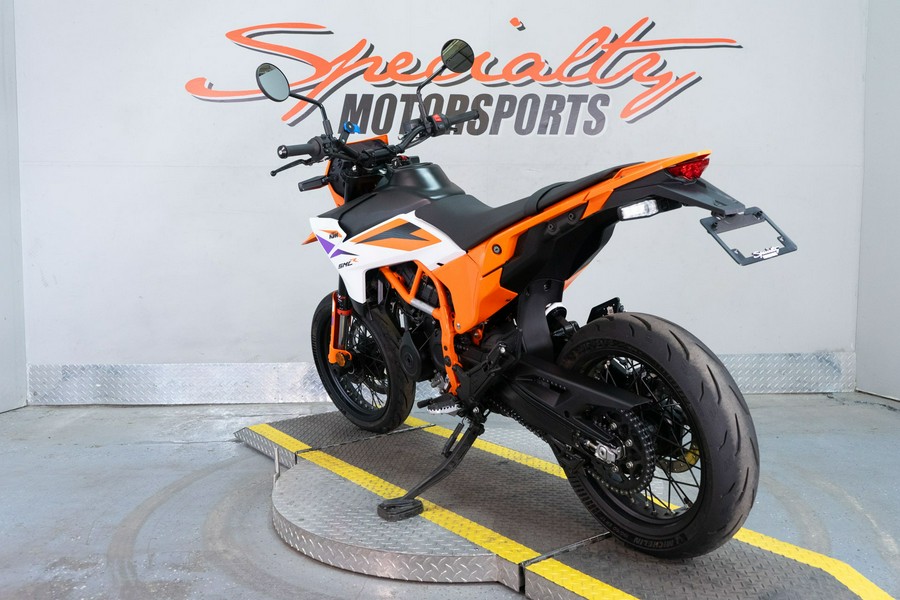 2026 KTM 390 SMC R