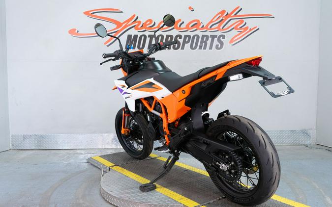 2026 KTM 390 SMC R