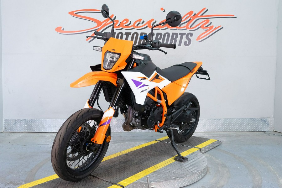 2026 KTM 390 SMC R