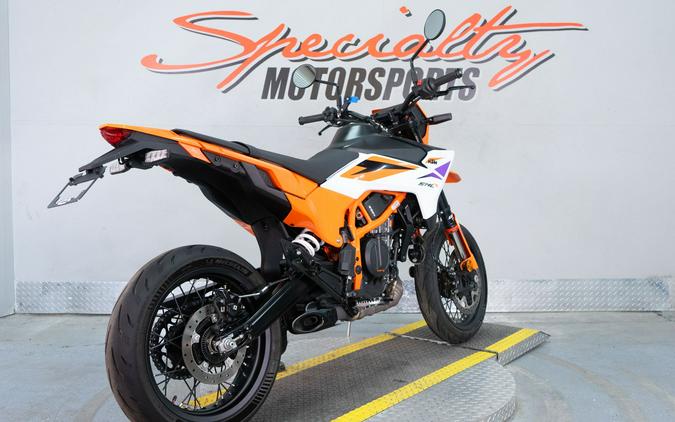 2026 KTM 390 SMC R