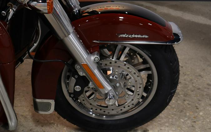 2024 Harley-Davidson Tri Glide Ultra Trike FLHTCUTG